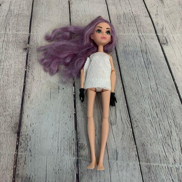 Project MC2 MGA Netflix McKeyla Mcalister Doll - Picture 1 of 4